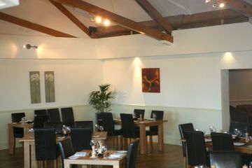 Mercure Swindon East Hotel And Spa Buitenkant foto
